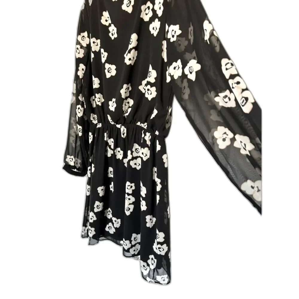 EXPRESS Black White Floral All Over Print Sheer Sleeves Fit Flare Women's Size M
